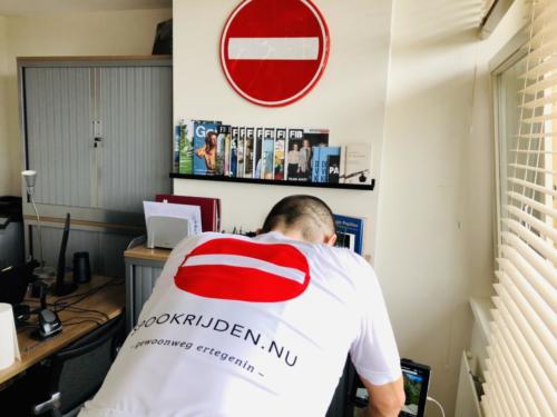 2020-04-25 10.42.56-1